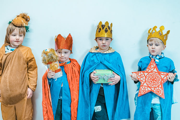 LCC 2022 nativity kings 750AT